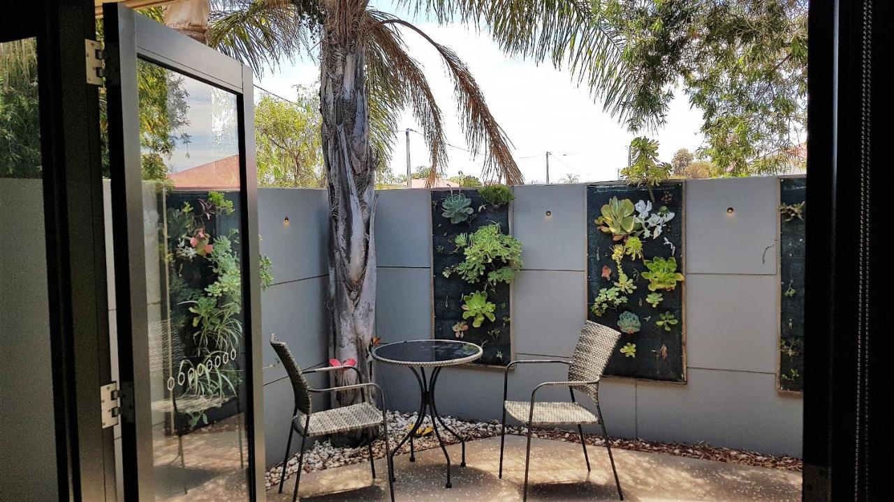 The Courtyard - Garden View Studio Port Pirie Luaran gambar